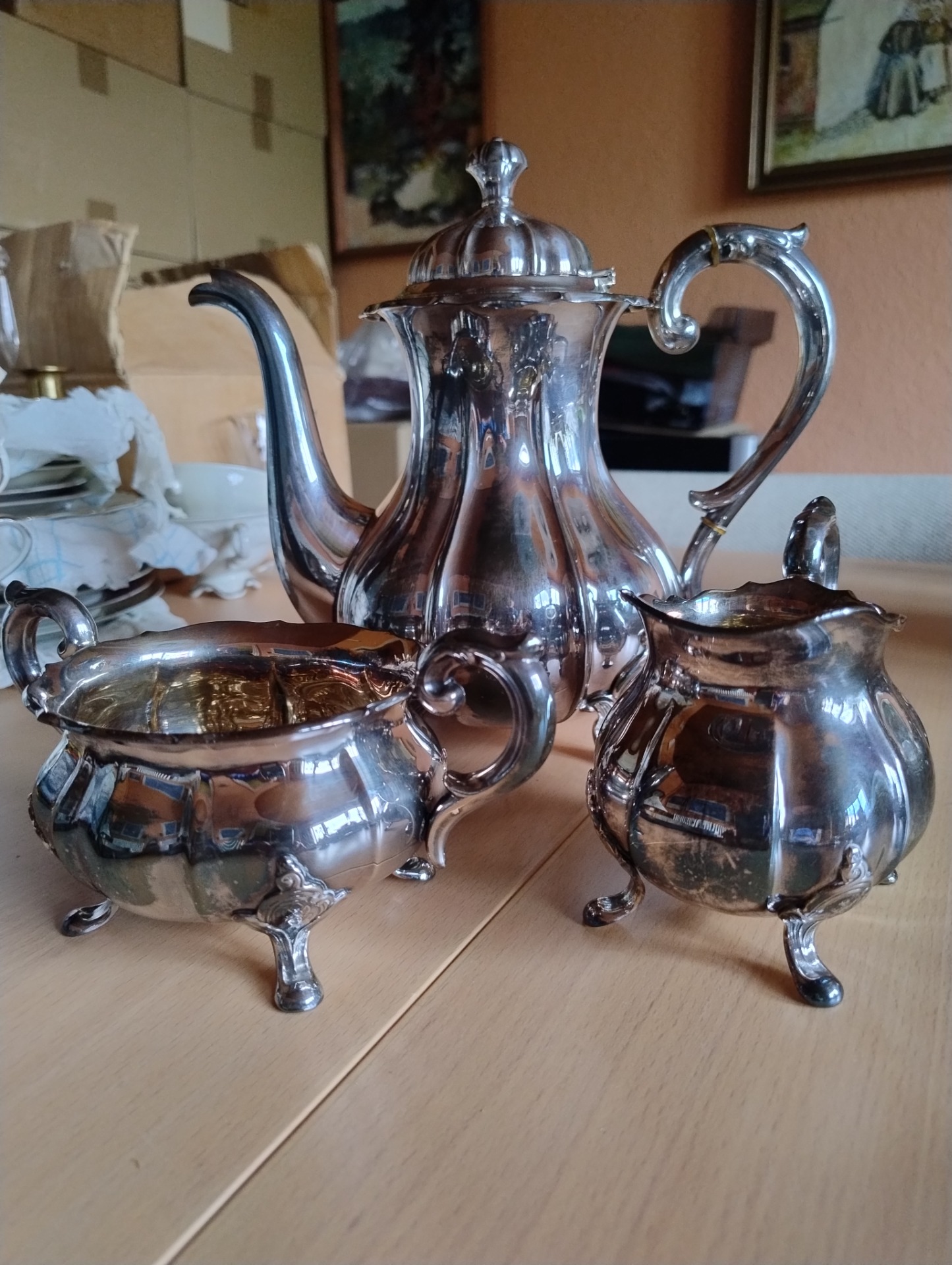 Sølvplet kaffekande + sukkerskål + flødekande.